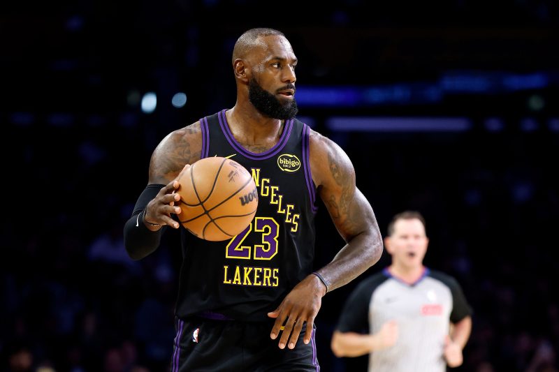 LeBron James’ return sparks season-high point total for Lakers
