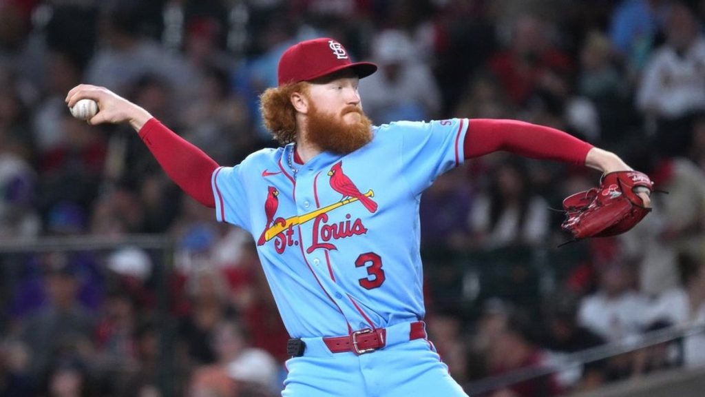 Reds get first look at Cardinals RHP Dustin May