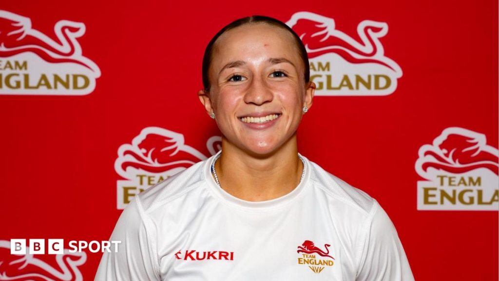 Ruby White: Teenage boxer aiming for Commonwealth gold