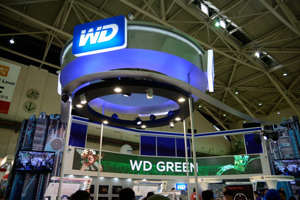 Western Digital Stock Falls 3% After the $4.64 Beat: What…